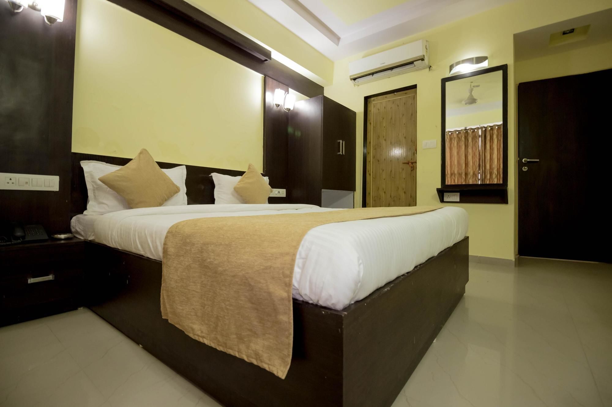 Hotel O Bridge Ahmedabad Luaran gambar