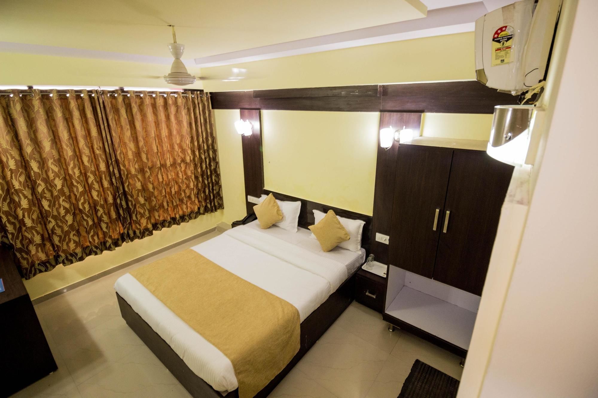 Hotel O Bridge Ahmedabad Luaran gambar