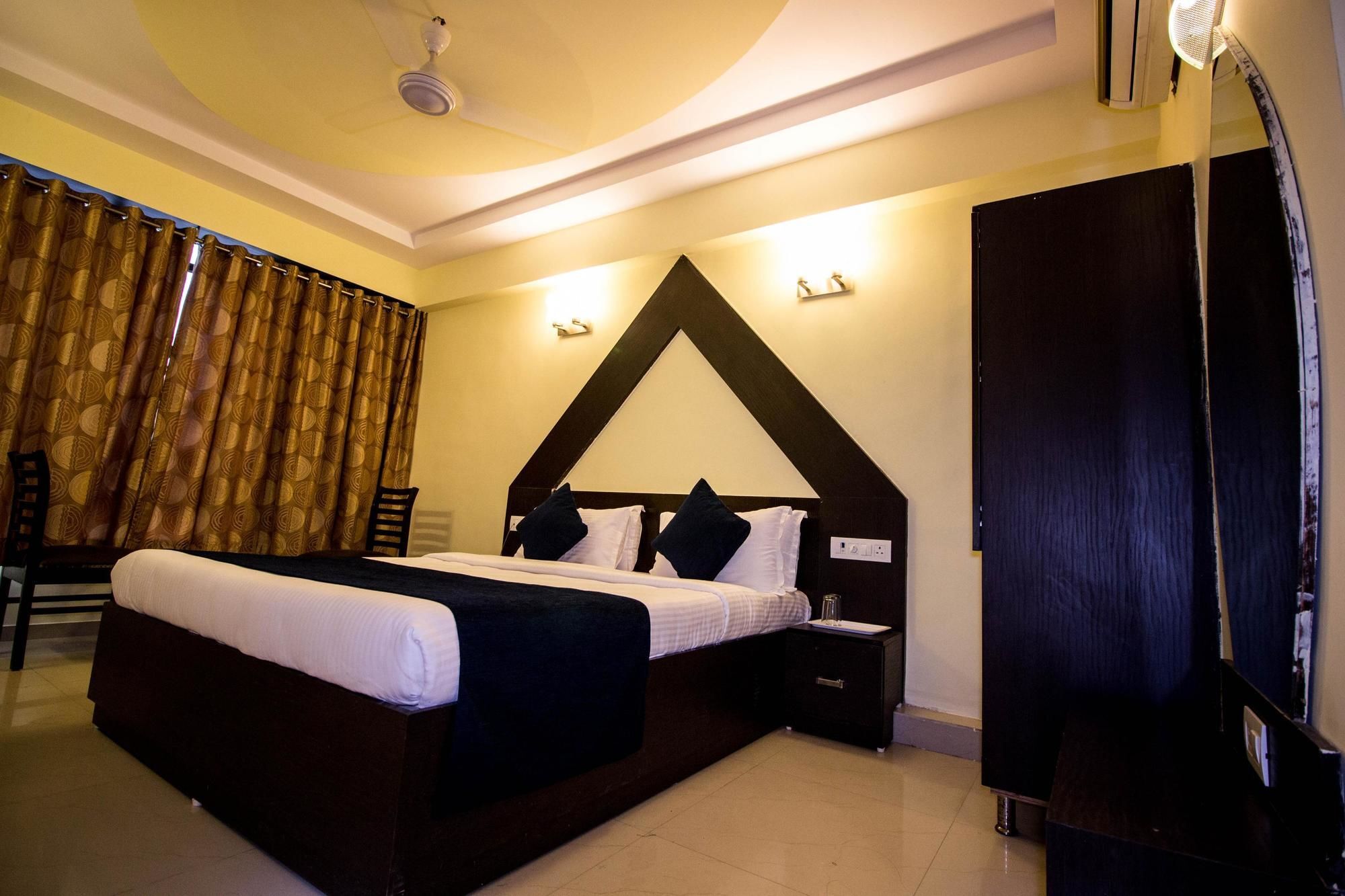 Hotel O Bridge Ahmedabad Luaran gambar